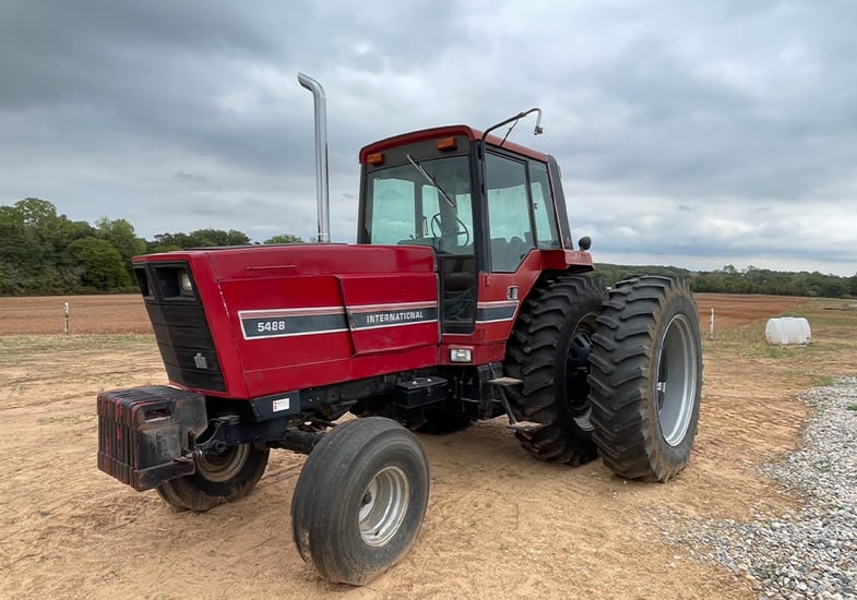 International Tractor 5488